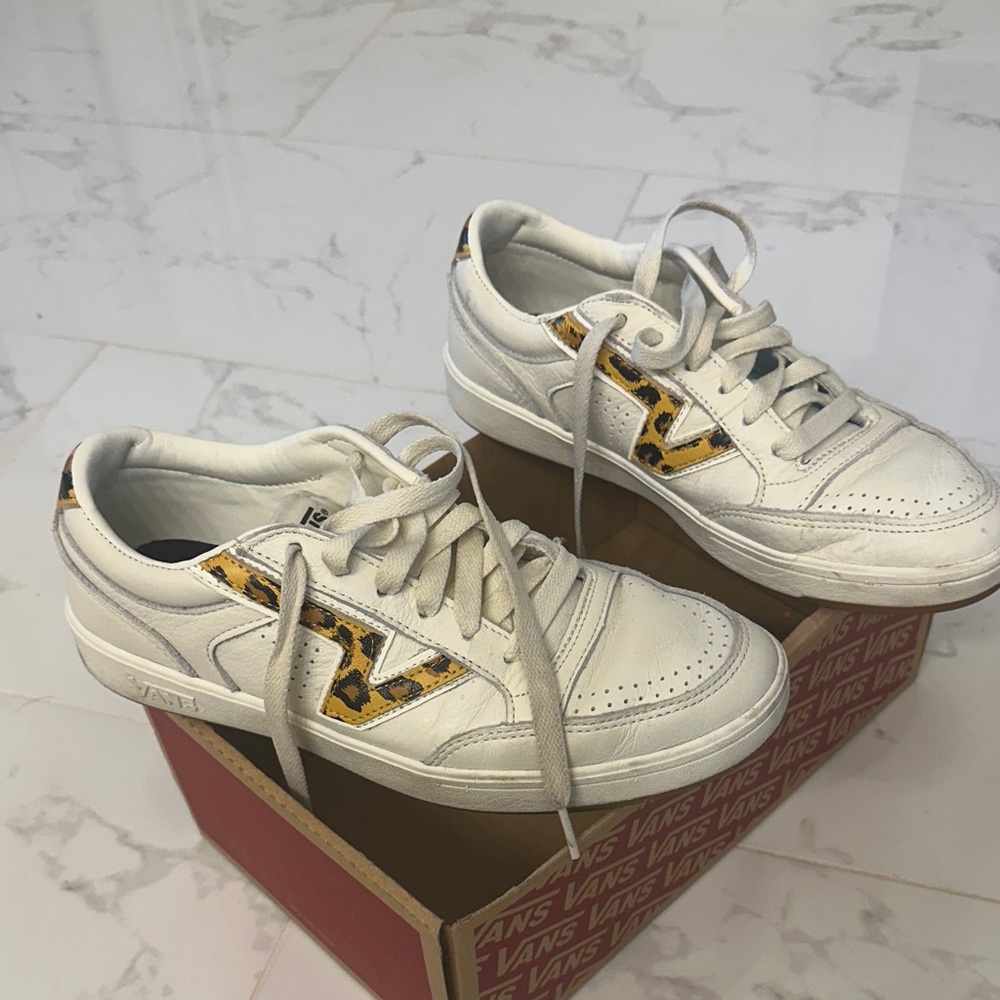 Vans White lowland Sneakers with Leopard Details